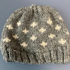 Nardi and Tagliaferri knit hat very warm and cute wool blend w/ Alpacca Italy
C